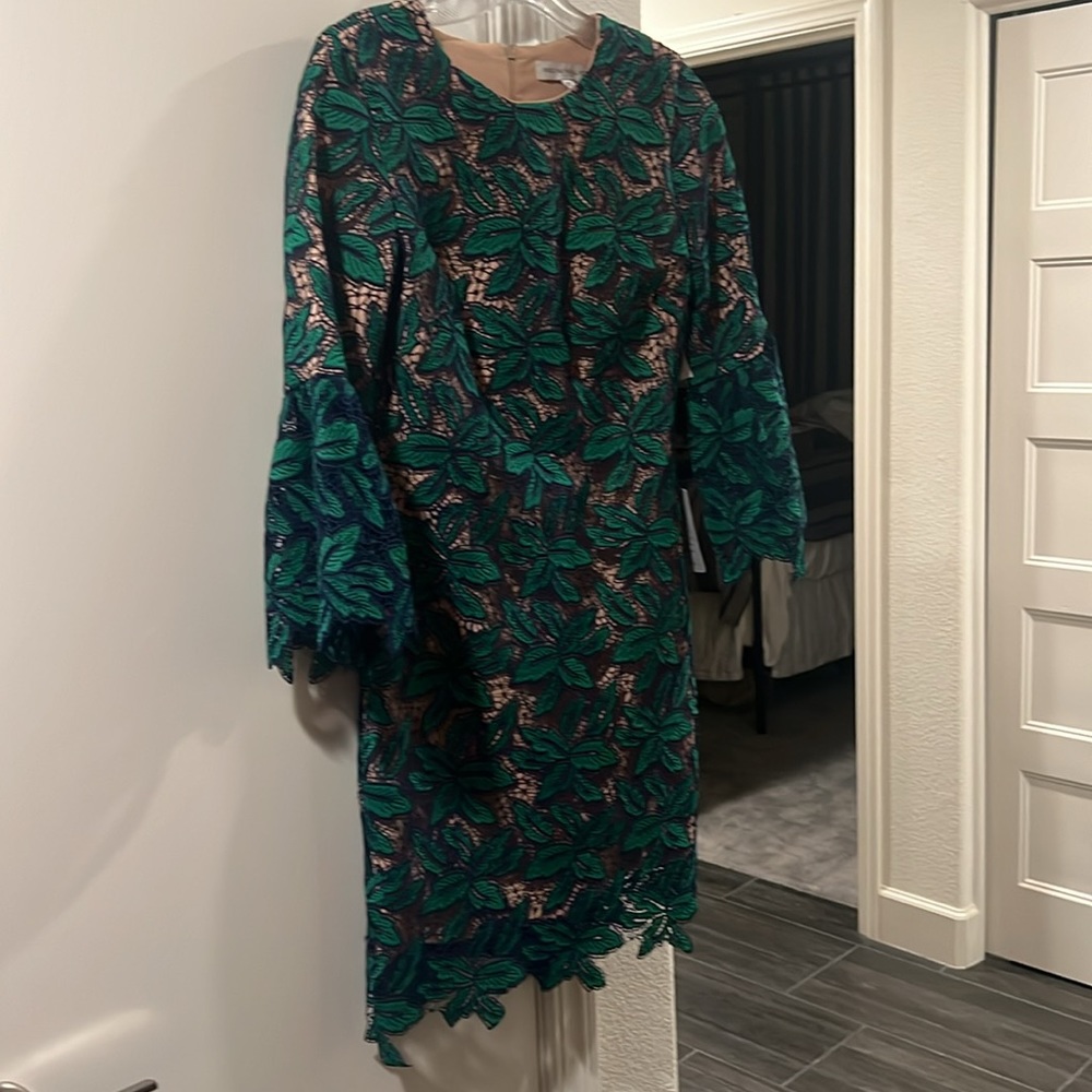 Dress the Population Lace Mini Cocktail Dress (Green/Navy) - Picture 2 of 13